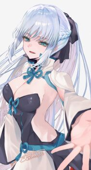 1girl artist_name black_bow blue_eyes blue_lips bow braid fate/grand_order fate_(series) hair_between_eyes hair_bow half_up_braid highres long_hair looking_at_viewer morgan_le_fay_(fate) morgan_le_fay_(first_ascension)_(fate) ponytail smile solo togashi_(choco-bakama_kitchen) very_long_hair white_hair
