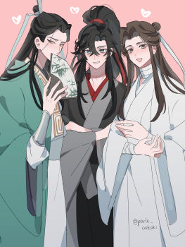 3boys ahoge bandaged_arm bandaged_neck bandages bindi black_hair black_hanfu blush brown_eyes brown_hair chinese_clothes covering_own_mouth creator_connection crossed_arms crossover folding_fan green_eyes green_hanfu green_ribbon grey_eyes hair_bun hair_ribbon hand_fan hanfu heart high_ponytail highres holding holding_fan long_hair long_sleeves looking_at_viewer male_focus modao_zushi multiple_boys open_mouth perle_oekaki pink_background ponytail red_ribbon renzha_fanpai_zijiu_xitong ribbon ribboned_xiao_guan robe shen_qingqiu sidelocks simple_background single_hair_bun smile tianguan_cifu topknot twitter_username wei_wuxian white_hanfu white_ribbon wide_sleeves xiao_guan_(headdress) xie_lian