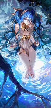 1girl absurdres ahoge ancient_greek_clothes armlet bare_shoulders blue_eyes blue_hair bracelet breasts cleavage closed_mouth commentary gold_armlet gold_bra greco-roman_clothes hair_ornament highres iuno_(wuthering_waves) jewelry jinbin825 laurel_crown leaf long_hair looking_at_viewer medium_breasts rock showgirl_skirt smile soaking_feet solo thighlet thighs twintails vambraces very_long_hair water wuthering_waves