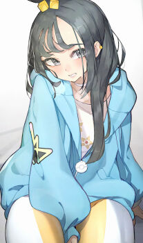 1girl black_hair blue_hoodie blush choker cube_hair_ornament earclip gen_1_pokemon grey_eyes hair_ornament highres hood hood_down hoodie leggings lida_(pokemon) long_hair long_sleeves looking_at_viewer nintendo open_mouth orange_leggings pokemon pokemon_legends:_z-a rindoriko shirt simple_background sitting smile solo staryu sweatdrop thighs topknot two-tone_legwear white_choker white_leggings wispy_bangs