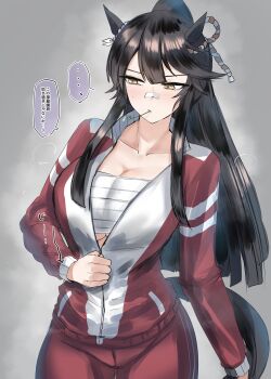 1girl absurdres animal_ears bandaid bandaid_on_face bandaid_on_nose black_hair breasts chest_sarashi cleavage commentary_request grey_background highres horse_ears horse_girl horse_tail jacket kanikama25 large_breasts long_hair long_sleeves narita_brian_(umamusume) ponytail sarashi solo speech_bubble tail tracen_training_uniform track_jacket translation_request umamusume yellow_eyes