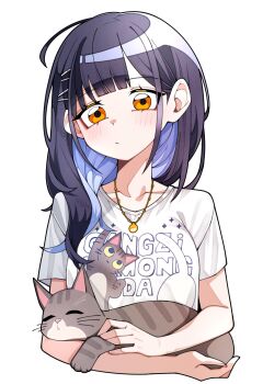 1girl animal black_hair cat closed_mouth clothes_writing colored_inner_hair commentary_request cropped_torso gangzi_(vtuber) hair_ornament hair_over_shoulder hairclip highres holding holding_animal korean_commentary long_hair looking_at_viewer multicolored_hair orange_eyes print_shirt sammi_(33ammi) shirt short_sleeves simple_background sleeping_animal solo stellive t-shirt virtual_youtuber white_background