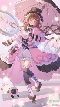 1girl absurdres animal_ears arknights artist_name black_gloves bloomers boots bow braid braided_hair_rings brown_hair closed_mouth dress eyjafjalla_(arknights) eyjafjalla_(fluffy_little_witch)_(arknights) frills full_body gloves hair_rings hat highres holding holding_umbrella horns long_hair long_sleeves looking_at_viewer mihuashi_username official_alternate_costume parasol pink_dress pink_eyes pink_umbrella red_eyes sanrio sheep sheep_ears sheep_girl sheep_horns smile solo thighhighs umbrella underwear utaki_(weibo_5352293731)