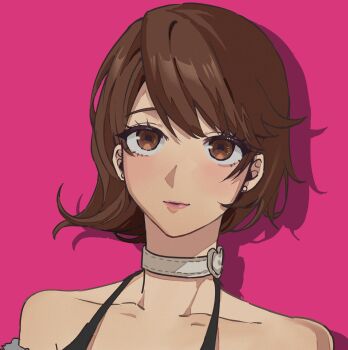 1girl bare_shoulders blush brown_eyes brown_hair choker closed_mouth collarbone commentary drop_shadow earrings eyelashes flipped_hair fur_trim halterneck heart heart_choker highres jewelry kuzninja light_smile lips looking_at_viewer off-shoulder_sweater off_shoulder official_alternate_costume persona persona_3 pink_background pink_lips short_hair solo strap stud_earrings sweater takeba_yukari upper_body white_choker