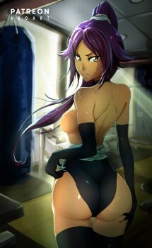&gt;:) 1girl absurdres akobeul artist_name ass bare_back bare_shoulders black_choker black_gloves black_thighhighs bleach breasts choker dark-skinned_female dark_skin elbow_gloves eyebrows_hidden_by_hair eyelashes gloves grabbing_own_ass gym hair_ribbon hand_on_own_hip high_ponytail highres leotard long_hair looking_at_viewer medium_breasts parted_bangs parted_lips pointy_hair ponytail punching_bag purple_hair ribbon shihouin_yoruichi sideboob sidelocks smile solo sparkle standing sunlight sweat thigh_gap thighhighs topless_female upper_body v-shaped_eyebrows white_ribbon yellow_eyes zettai_ryouiki
