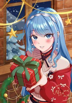 1girl blue_eyes blue_hair blush brick_wall christmas christmas_present earrings gift grin hairband highres holding holding_gift hololive hoshimachi_suisei indoors jacket jewelry long_hair looking_at_viewer red_jacket smile snow solo star_(symbol) star_in_eye sweater symbol_in_eye toto_12_19 upper_body very_long_hair virtual_youtuber white_hairband white_sweater window