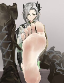 1girl absurdres arknights barefoot boots feet grey_hair highres light_blush looking_at_viewer medium_hair nasti_(arknights) pointy_ears shoes soles tiansuo_haoer toes unworn_boots unworn_shoes yellow_eyes