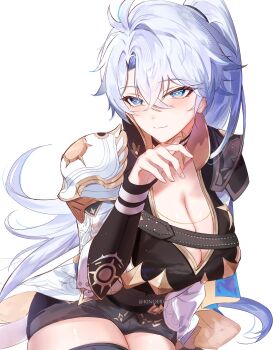 Rule 34 | 1girl, absurdres, armor, black shorts, black thighhighs, blue eyes, breasts, cleavage, closed mouth, commentary, crossed bangs, fingernails, genderswap, genderswap (mtf), grey hair, hand up, highres, honkai: star rail, honkai (series), kinoerou, large breasts, light blush, long hair, looking at viewer, parted lips, pauldrons, phainon (honkai: star rail), shorts, shoulder armor, simple background, single pauldron, smile, solo, symbol-only commentary, thighhighs, thighs, very long hair, white background, yellow pupils