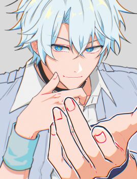 1boy absurdres black_choker blue_eyes blue_jacket choker collared_shirt commentary gyosutlqkf highres honkai:_star_rail honkai_(series) jacket male_focus open_clothes open_jacket parted_bangs phainon_(honkai:_star_rail) shirt short_hair solo white_hair white_shirt