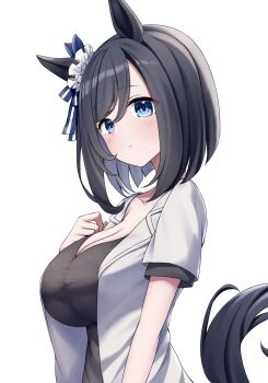 1girl alan_(210bush) alternate_costume animal_ears black_hair blue_eyes bob_cut breasts cleavage commentary_request eishin_flash_(umamusume) from_side hair_between_eyes highres horse_ears horse_girl horse_tail large_breasts looking_at_viewer looking_to_the_side short_hair short_sleeves simple_background solo swept_bangs tail umamusume upper_body white_background