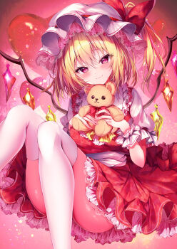 1girl absurdres ascot balloon blonde_hair commentary_request crystal_wings flandre_scarlet frilled_skirt frills hat heart heart_balloon highres holding holding_stuffed_toy looking_at_viewer mob_cap nenobi_(nenorium) red_background red_eyes red_skirt red_vest side_ponytail skirt smile solo stuffed_animal stuffed_toy teddy_bear thick_thighs thighhighs thighs touhou vest white_hat white_thighhighs wings yellow_ascot zettai_ryouiki
