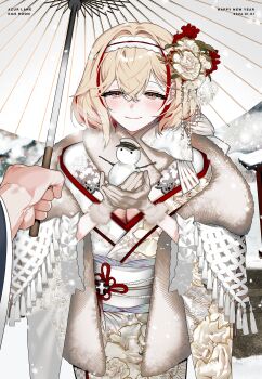 1girl azur_lane breasts brown_eyes brown_gloves cleavage commander_(azur_lane) commentary_request flower fur-trimmed_kimono fur_trim furisode gloves hair_flower hair_ornament highres japanese_clothes kimono multicolored_hair mzet obi oil-paper_umbrella outdoors roon_(azur_lane) sash short_hair snow snowing streaked_hair umbrella white_kimono