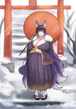 13otsu 1girl animal_ear_fluff animal_ears azur_lane big_belly blush breasts breath cleavage closed_mouth collarbone facial_mark fox_ears fox_girl fox_tail fur_trim hand_on_own_stomach highres huge_breasts japanese_clothes jewelry kimono kitsune kyuubi long_hair looking_at_viewer magatama magatama_necklace multiple_tails musashi_(azur_lane) necklace outdoors parasol pregnant purple_hair sidelocks smile snow snowing solo tail torii umbrella very_long_hair whisker_markings wide_sleeves yellow_eyes