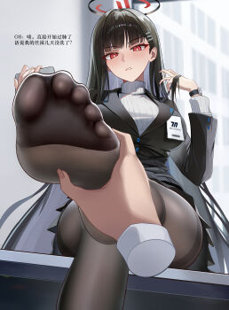 1girl absurdres black_hair black_jacket black_pantyhose blue_archive bm_(bm364364) breasts chinese_text feet foot_focus from_below frown halo highres holding_another&#039;s_foot indoors jacket large_breasts long_hair long_sleeves no_shoes pantyhose red_eyes rio_(blue_archive) sitting sitting_on_table solo_focus sweater translation_request very_long_hair white_sweater