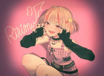 1girl :d bare_shoulders belt belt_buckle black_arm_warmers black_belt black_collar black_nails blunt_bangs blush breasts buckle chain chain_bracelet chain_necklace character_name claw_pose collar collarbone colored_inner_hair cowboy_shot crop_top cross-laced_clothes cross-laced_top fang fingerless_gloves gloves grey_hair hair_intakes heart heart-shaped_pupils highres jewelry knees_up makaino_ririmu makaino_ririmu_(6th_costume) midriff miniskirt multicolored_hair nail_polish necklace nijisanji no_headwear no_jacket open_mouth pendant pink_background pink_hair pink_skirt plaid_clothes plaid_skirt pleated_skirt red_eyes short_hair shoulder_tattoo skin_fang skirt sleeveless small_breasts smile solo spiked_collar spikes star_(symbol) streaked_hair symbol-shaped_pupils tattoo twitter_username two_side_up umeumemuseum vignetting virtual_youtuber