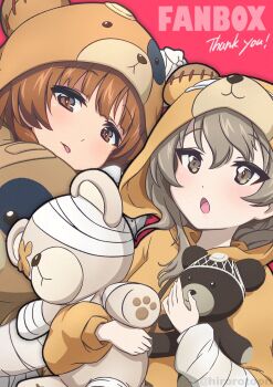 2girls blush boko_(girls_und_panzer) boko_(girls_und_panzer)_(cosplay) brown_eyes brown_hair cosplay ehirorotoon girls_und_panzer grey_eyes grey_hair highres holding long_hair looking_at_viewer multiple_girls nishizumi_miho open_mouth red_background shimada_arisu short_hair simple_background stuffed_animal stuffed_toy teddy_bear upper_body