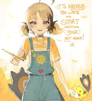 1girl absurdres ahoge blonde_hair blush brown_hair gigi_murin highres hololive hololive_english huge_ahoge looking_at_viewer migokami multicolored_hair open_mouth overalls pencil pink_eyes shirt short_hair shorts simple_background smile tail twintails two-tone_hair virtual_youtuber white_background