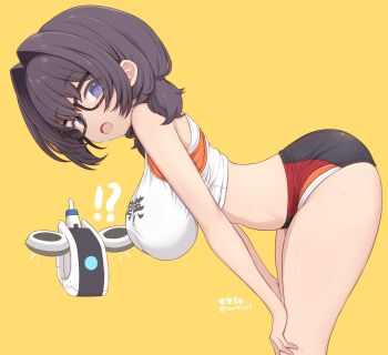 !? 1girl alice_gear_aegis arched_back bent_over black-framed_eyewear black_hair black_shorts blue_eyes breasts crop_top drone from_side glasses gym_uniform hair_intakes hair_tie hanging_breasts highres huge_breasts komazoi_eden large_breasts leaning_forward low_twintails medium_hair midriff open_mouth pink_pupils seseragi_(star4rats) shirt short_shorts shorts sleeveless sleeveless_shirt solo standing sweat thick_thighs thighs twintails twitter_username white_shirt yellow_background