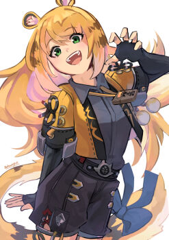 1girl animal_ear_fluff animal_ears black_gloves black_shirt black_shorts blue_bow bow collared_shirt colored_inner_hair cropped_jacket daweykun elbow_gloves fingerless_gloves gloves green_eyes highres jacket ju_fufu long_hair multicolored_hair open_mouth shirt shorts smile solo tail tail_bow tail_ornament teeth tiger_ears tiger_girl tiger_tail two-tone_hair upper_teeth_only white_hair yellow_jacket zenless_zone_zero