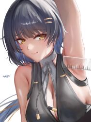 Rule 34 | 1girl, arm up, armpits, bare shoulders, black dress, black hair, breasts, cleavage, colored inner hair, commentary, dress, english commentary, female rover (wuthering waves), hair ornament, hairclip, highres, large breasts, looking at viewer, multicolored hair, nyeppu, paid reward available, rover (wuthering waves), ruler, short hair, signature, simple background, smile, solo, strapless, strapless dress, upper body, white background, wuthering waves, yellow eyes
