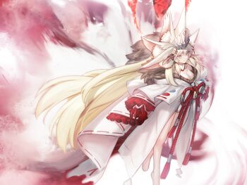 1girl animal_ear_fluff animal_ears blonde_hair breasts cleavage commentary_request extra_ears fate/grand_order fate_(series) fox_ears fox_girl fox_tail fur-trimmed_kimono fur_trim hair_between_eyes hair_over_face headpiece japanese_clothes kimono koyanskaya_(fate) koyanskaya_(lostbelt_beast:iv)_(fate) large_breasts long_hair multiple_animal_ears multiple_tails revision rope sash shoori_(migiha) smile solo tail takeuchi_takashi_(style) very_long_hair white_kimono wide_sleeves yellow_eyes