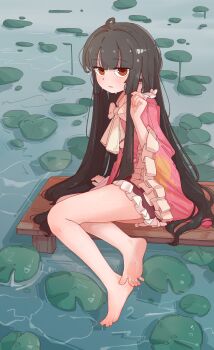 1girl barefoot bow bowtie brown_hair chinese_commentary commentary_request fengzhong_yuntuan frilled_skirt frilled_sleeves frills highres houraisan_kaguya lily_pad long_hair long_sleeves looking_at_viewer miniskirt open_mouth pink_shirt red_eyes red_skirt shirt skirt solo thighs toes touhou very_long_hair water white_bow white_bowtie wide_sleeves