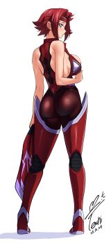 1girl absurdres artist_name ass bare_arms blue_eyes breasts code_geass commentary_request curtained_hair dated from_behind full_body hair_intakes headband highres kouzuki_kallen large_breasts looking_at_viewer mecha_pilot_suit red_hair red_headband shiny_clothes short_hair sideboob sideways_glance signature simple_background skindentation solo standing sweat white_background yoo_tenchi