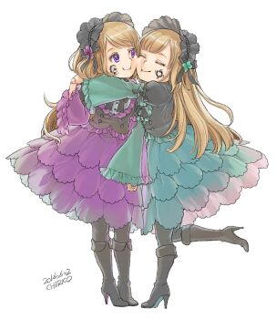 10s 2016 2girls :t artist_name black_footwear blonde_hair boots cheek-to-cheek cheek_squash cherico dated doll doll_joints facial_tattoo frilled_sleeves frills full_body green_skirt hairband heads_together high_heel_boots high_heels holding_hands hortense_(sound_horizon) hug joints leg_up lolita_fashion lolita_hairband long_hair looking_at_another multiple_girls oekaki pantyhose puffy_sleeves purple_eyes purple_skirt skirt sound_horizon swept_bangs tatto tattoo violette_(sound_horizon) white_background wide_sleeves