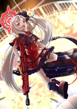 1girl akaimame bag blue_archive boots commentary_request duffel_bag explosion explosion_background grey_hair gun h&amp;k_mg5 halo highres long_hair looking_at_viewer machine_gun mutsuki_(blue_archive) night open_mouth red_eyes red_halo shirt side_ponytail skirt sky solo walking weapon white_hair
