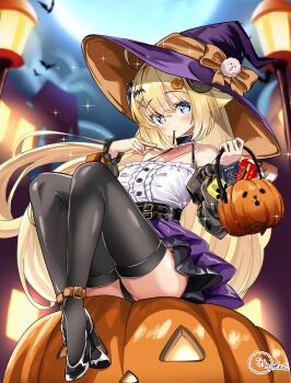 +_+ 1girl absurdres alternate_costume animal_ears basket bat_(animal) bat_hair_ornament black_choker black_thighhighs blonde_hair breasts choker closed_mouth food food-themed_hair_ornament full_moon hair_ornament halloween_bucket hat highres holding holding_basket hololive horns inokeiwd large_breasts long_hair looking_at_viewer moon mouth_hold pocky ponytail pumpkin pumpkin_hair_ornament purple_eyes purple_hat purple_skirt sheep_ears sheep_girl sheep_horns shirt skirt smile solo thighhighs tsunomaki_watame virtual_youtuber white_shirt witch_hat