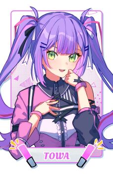 1girl asymmetrical_clothes asymmetrical_sleeves character_name green_eyes hair_ornament hairclip highres hololive hololive_idol_uniform_(color_rise) idol_clothes multicolored_hair multicolored_shirt official_alternate_costume pink_hair purple_hair simple_background smile solo tokoyami_towa twintails virtual_youtuber yokura_(yukilina)