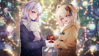 2girls ahoge alternate_costume amagai_ruka appare_hinata blonde_hair blue_eyes blue_hair bow braid christmas christmas_tree closed_mouth commentary gift gloves grey_hair hair_between_eyes hair_ornament highres holding holding_gift light_blush long_hair long_sleeves looking_at_viewer multicolored_hair multiple_girls open_mouth satsuki_(pixiv_742410) scarf side_ponytail teeth upper_teeth_only virtual_youtuber weather_planet white_gloves white_scarf x_hair_ornament