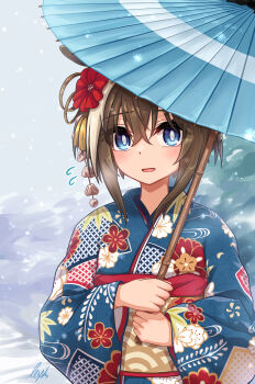 1girl absurdres animal_ears blue_eyes blue_kimono blush breasts brown_hair cheval_grand_(umamusume) commentary_request floral_print floral_print_kimono flower hair_between_eyes hair_flower hair_ornament highres holding holding_umbrella horse_ears horse_girl japanese_clothes kimono lexis_yayoi long_hair looking_at_viewer multicolored_hair obi oil-paper_umbrella open_mouth print_kimono sash smile solo textless_version umamusume umbrella white_hair