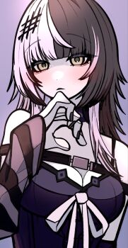 1girl arm_strap black_arm_warmers black_dress black_hair black_nails breasts cleavage closed_mouth dress grey_hair highres hololive hololive_english long_hair looking_at_viewer medium_breasts multicolored_hair purple_background ribbon shiori_novella shiori_novella_(1st_costume) solo split-color_hair striped_arm_warmers two-tone_hair virtual_youtuber white_ribbon yellow_eyes yuvur1