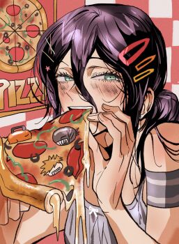 1girl armband bare_shoulders black_choker blush bomb_devil_(chainsaw_man) breasts busuttt chainsaw_man cheese cheese_trail choker commentary denji_(chainsaw_man) eating food green_eyes grey_armband grey_shirt hair_between_eyes hair_bun hair_ornament hairclip highres holding holding_food holding_pizza medium_breasts medium_hair messy_hair open_mouth pizza pizza_slice pochita_(chainsaw_man) purple_hair reze_(chainsaw_man) shirt sleeveless sleeveless_shirt smile solo symbol-only_commentary updo upper_body