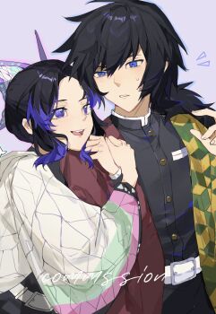 1boy 1girl belt black_hair black_jacket blue_eyes blue_outline butterfly_hair_ornament buttons chinese_commentary commentary_request commission curtained_hair green_haori hair_ornament hand_up hands_on_another&#039;s_shoulder haori height_difference highres jacket japanese_clothes kimetsu_no_yaiba kochou_shinobu lethe_(jiaodidezheshelu) long_hair long_sleeves multicolored_hair notice_lines open_mouth outline parted_bangs pink_outline purple_background purple_eyes purple_hair short_hair smile sweat teeth tomioka_giyuu two-tone_hair two-tone_haori upper_teeth_only watermark white_belt white_haori wide_sleeves yellow_haori