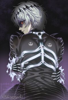 1boy aogiyuki black_crown crown diamond_hairband formal_clothes gloves highres jack_skellington long_sleeves looking_at_viewer male_focus pinstripe_pattern pinstripe_suit pinstripe_vest round_eyewear short_hair skeleton_print skully_j._graves smile solo striped_clothes suit sunglasses the_nightmare_before_christmas twisted_wonderland vest white_hair