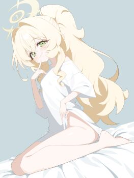 1girl absurdres barefoot blonde_hair blue_archive closed_mouth clothes_lift clothes_writing commentary english_text from_side green_eyes hair_intakes halo highres honi_(honi1010) lifting_own_clothes long_hair looking_at_viewer looking_to_the_side no_panties professor_niyaniya_(blue_archive) revision shirt shirt_lift sitting smile solo symbol-only_commentary t-shirt wariza white_shirt yellow_halo