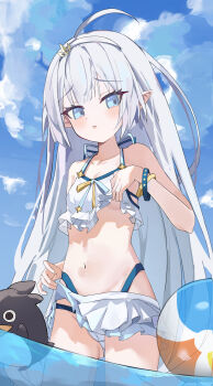 1girl absurdres ahoge bikini blue_eyes clothes_lift female_tyrant_(stella_sora) female_tyrant_(swimsuit)_(stella_sora) highres kucu lifting_own_clothes long_hair navel outdoors pointy_ears sky solo stella_sora swimsuit tyrant_(stella_sora) white_bikini