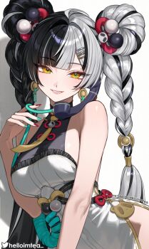 1girl aqua_nails artist_name bare_shoulders black_hair braid breasts commentary dialyn_(zenless_zone_zero) earrings fingernails hair_ornament hairclip helloimtea highres jewelry long_hair looking_at_viewer medium_breasts multicolored_hair multicolored_nails nail_polish paid_reward_available parted_lips red_nails side_slit simple_background smile split-color_hair twin_braids two-tone_hair very_long_hair white_background white_hair yellow_eyes zenless_zone_zero