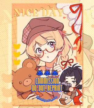 1boy 1girl animated animated_gif beret blonde_hair blunt_bangs blush braid brown_hat camera chibi chibi_inset choker commission eyelashes glasses hat heterochromia holding holding_camera mihuashi_commission original parted_bangs purple_eyes red_scarf round_eyewear scarf semi-rimless_eyewear sidelocks stuffed_animal stuffed_toy teddy_bear twin_braids upper_body white_choker winking_(animated) yagao_chaoren