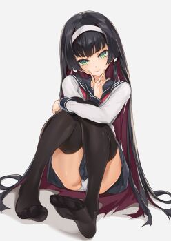 1girl bishoujo_mangekyou_(series) bitterpain black_hair black_skirt black_thighhighs colored_inner_hair commentary_request green_eyes hairband highres hime_cut knees_up long_hair long_sleeves looking_at_viewer multicolored_hair panties pleated_skirt purple_hair renge_(bishoujo_mangekyou) school_uniform shirt simple_background sitting skirt solo thighhighs toes underwear white_background white_hairband white_panties white_shirt