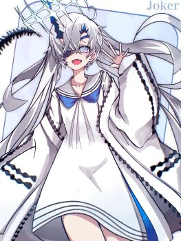 1girl asymmetrical_horns blue_eyes character_request commentary_request dress fang grey_hair hair_between_eyes halo highres horns long_hair long_sleeves mechanical_tail op_onso_gense open_mouth reverseblue_x_re-birthend solo spiked_halo tail very_long_hair white_dress wide_sleeves