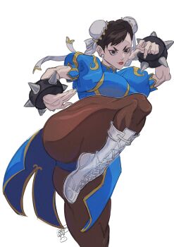 1girl absurdres blue_dress boots bracelet breasts brown_eyes brown_hair brown_pantyhose bun_cover capcom china_dress chinese_clothes chun-li commentary double_bun dress earrings english_commentary eyeliner fighting_stance gogogomorrah_(gggm) hair_bun highres jewelry knee_boots lace-up_boots large_breasts looking_at_viewer makeup pantyhose pearl_earrings pelvic_curtain puffy_short_sleeves puffy_sleeves red_eyeliner red_lips short_hair short_sleeves simple_background solo spiked_bracelet spikes standing standing_on_one_leg street_fighter thick_thighs thighs upskirt v-shaped_eyebrows white_background white_boots
