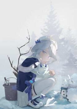 Rule 34 | 1girl, ahoge, alternate costume, beret, blue bow, blue capelet, blue gem, blue vest, boots, bow, bucket, capelet, chinese commentary, closed mouth, commentary request, day, footwear bow, fur-trimmed boots, fur-trimmed capelet, fur trim, furina (genshin impact), gem, genshin impact, gold buttons, grey eyes, grey sky, hand on own chin, happy, hat, hat bow, highres, long sleeves, miniskirt, outdoors, pine tree, pleated skirt, pom pom (clothes), puffy long sleeves, puffy sleeves, shirt, short hair, shovel, skirt, sky, sleeve bow, smile, snow, snowing, snowman, solo, squatting, swept bangs, thighhighs, tree, tudousiyujiangsi, vest, vision (genshin impact), waist bow, white boots, white hair, white hat, white shirt, white skirt, white thighhighs, winter, winter clothes