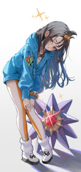 1girl absurdres black_eyes black_hair blue_jacket commentary_request creature_request cube_hair_ornament gen_1_pokemon gradient_background grey_background grin hair_ornament highres jacket kerno lida_(pokemon) long_hair looking_at_viewer nintendo pantyhose pokemon pokemon_(creature) pokemon_legends:_z-a shoes smile sparkle standing starmie white_shoes