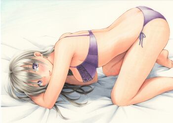 1girl all_fours ass barefoot bra breasts butt_crack choppy_bangs closed_mouth commentary eyes_visible_through_hair foot_out_of_frame grey_hair hair_between_eyes hair_over_eyes highres large_breasts long_bangs looking_at_viewer marker_(medium) midori_(mira567) on_bed original panties purple_bra purple_eyes purple_panties side-tie_panties solo top-down_bottom-up traditional_media underwear underwear_only