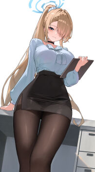 1girl asuna_(blue_archive) black_choker black_pantyhose black_skirt blonde_hair blue_archive blue_eyes blue_halo blue_scrunchie blue_shirt blush cham_ggi chest_bow choker commentary_request grin hair_ornament hair_over_one_eye hair_scrunchie halo highres long_hair long_sleeves looking_at_viewer one_eye_covered pantyhose parted_lips pencil_skirt ponytail scrunchie shirt shirt_tucked_in simple_background skirt smile solo standing table thighband_pantyhose very_long_hair white_background
