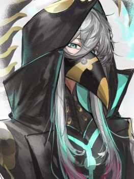 1boy asclepius_(fate) black_coat coat commentary_request fate/grand_order fate_(series) green_eyes grey_background grey_hair hair_between_eyes high_collar highres hood hood_up long_hair looking_at_viewer male_focus mask miroku_(butuzo33) mouth_mask sidelocks solo upper_body