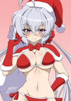 1girl absurdres ahoge arm_behind_back bikini blush bow bowtie breasts breasts_squeezed_together capelet carrying_over_shoulder cleavage closed_mouth dated fur-trimmed_capelet fur-trimmed_gloves fur_trim gloves groin hair_between_eyes hair_ornament hair_scrunchie hat highres holding holding_sack large_breasts long_hair looking_at_viewer maco_tie navel pink_background purple_eyes red_bow red_bowtie red_capelet red_gloves sack santa_bikini santa_costume santa_hat scrunchie senki_zesshou_symphogear signature simple_background smile solo stomach swimsuit very_long_hair white_hair yukine_chris